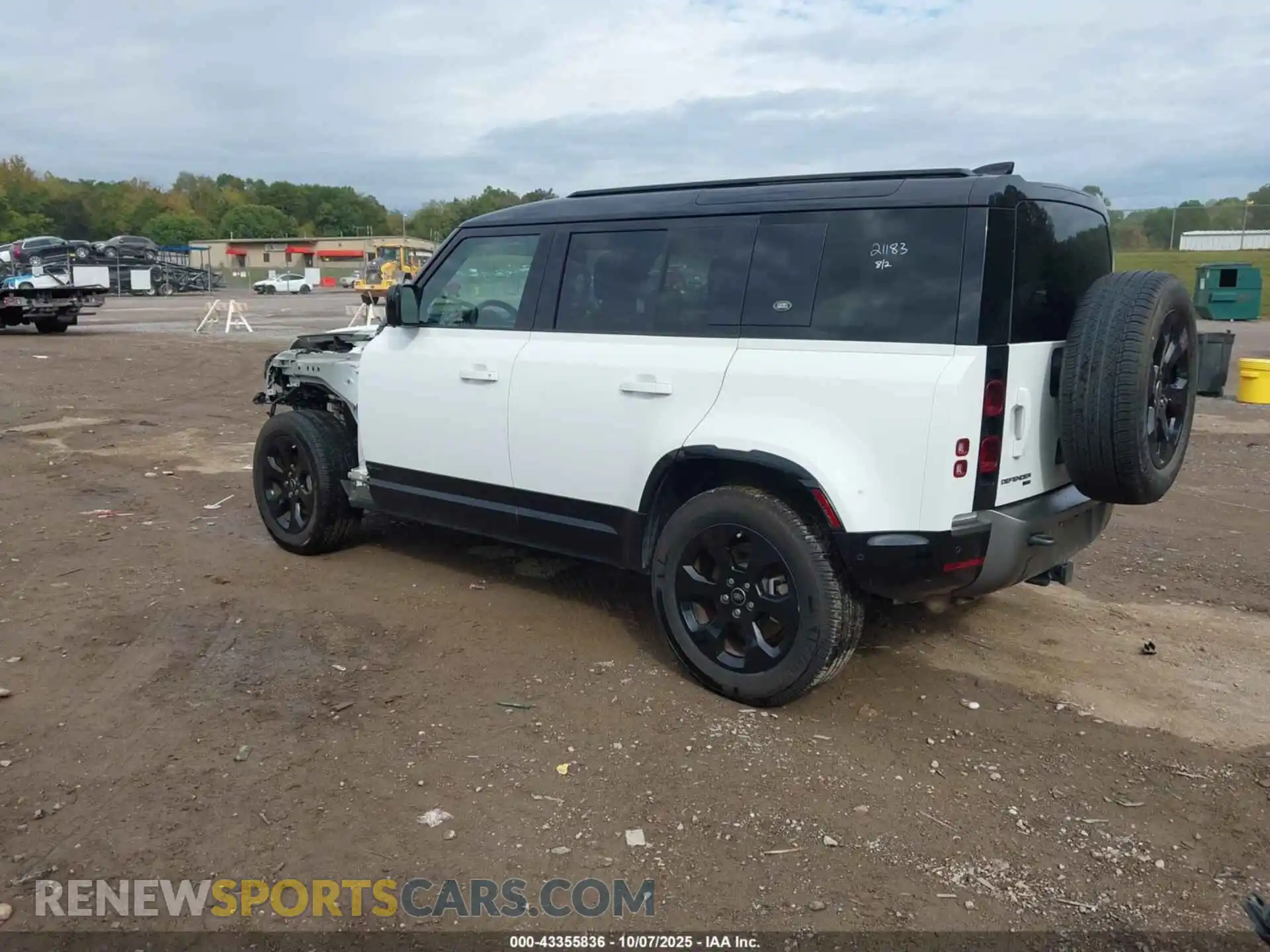 3 Photograph of a damaged car SALE3ERU6M2036276 LAND ROVER DEFENDER 2021