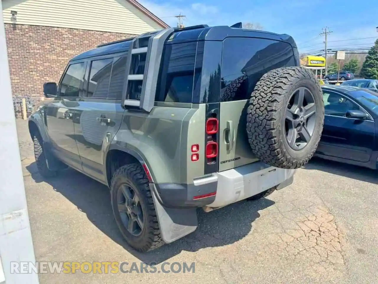 2 Photograph of a damaged car SALEJ7RXXM2052024 LAND ROVER DEFENDER 2021