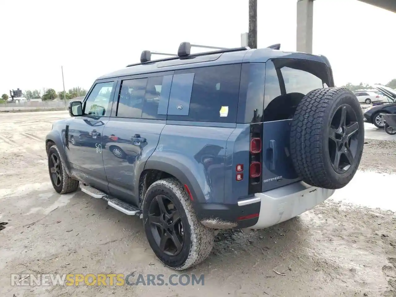 3 Photograph of a damaged car SALEP7RU2M2061563 LAND ROVER DEFENDER 2021