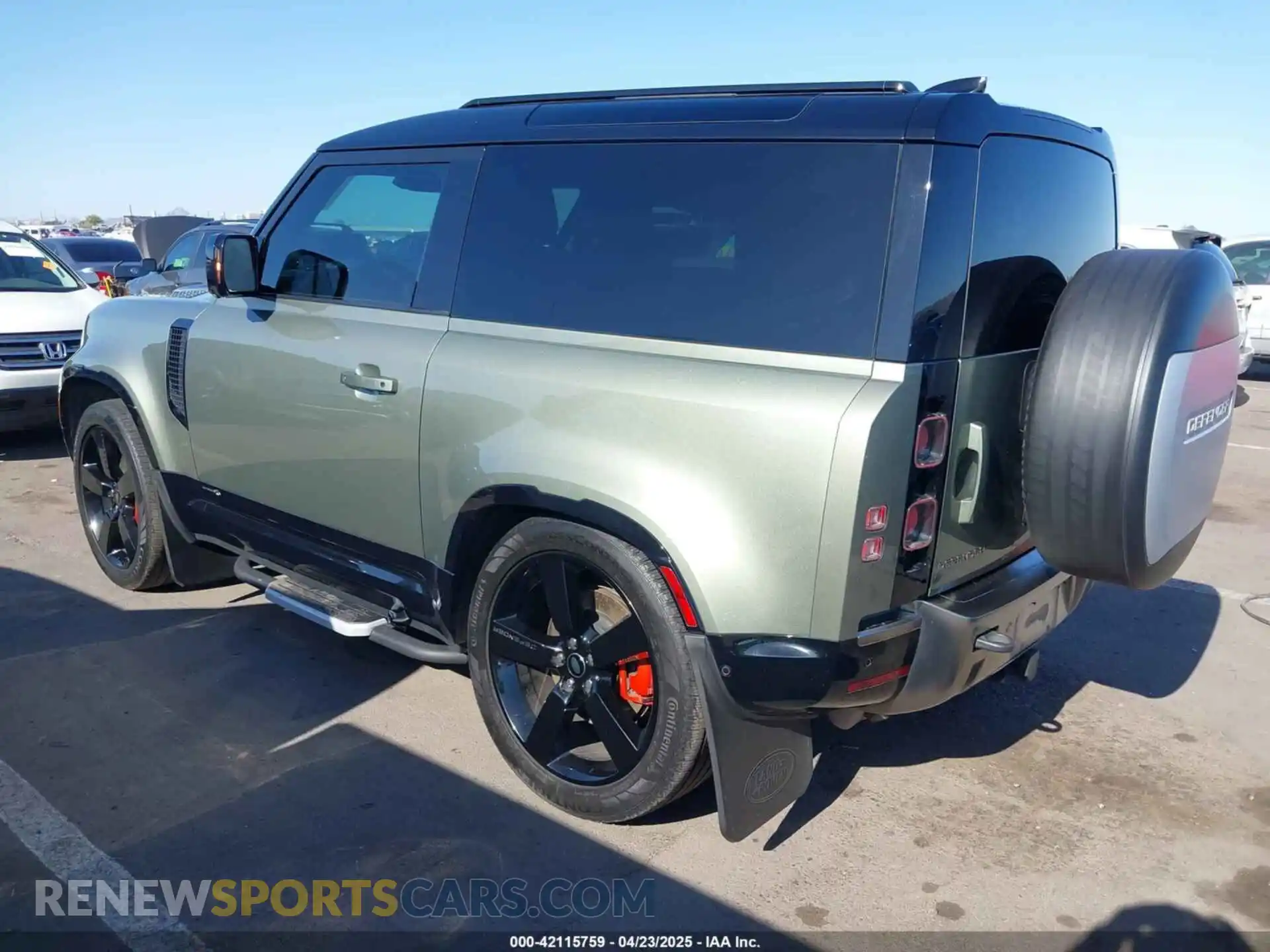 3 Фотография поврежденного автомобиля SALEX6RU9M2052319 LAND ROVER DEFENDER 2021