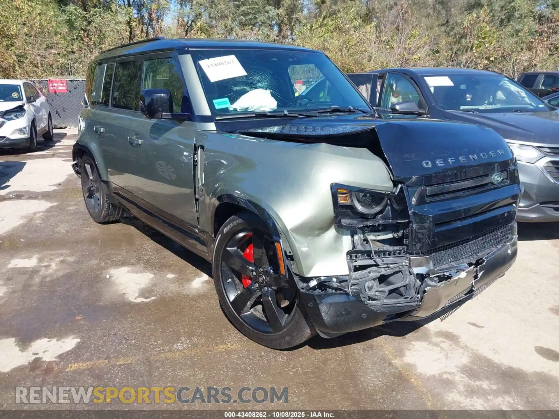 1 Фотография поврежденного автомобиля SALEX7RU6M2038691 LAND ROVER DEFENDER 2021