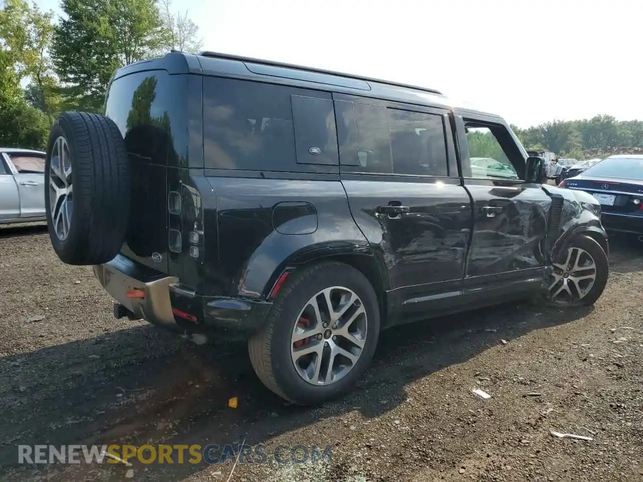 3 Photograph of a damaged car SALEX7RU7M2038165 LAND ROVER DEFENDER 2021