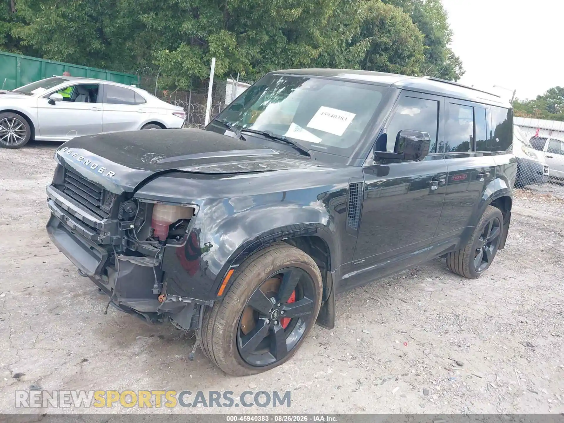 2 Фотография поврежденного автомобиля SALEXERU6M2061862 LAND ROVER DEFENDER 2021
