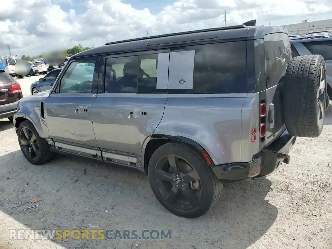 2 Photograph of a damaged car SALE27EU7P2187183 LAND ROVER DEFENDER 2023