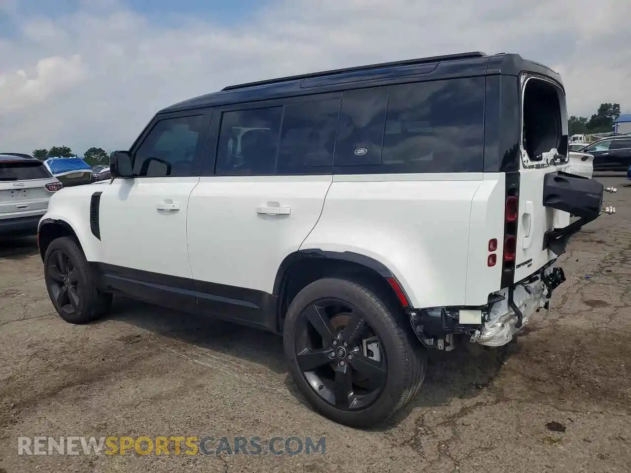2 Photograph of a damaged car SALE2EEU0P2141442 LAND ROVER DEFENDER 2023