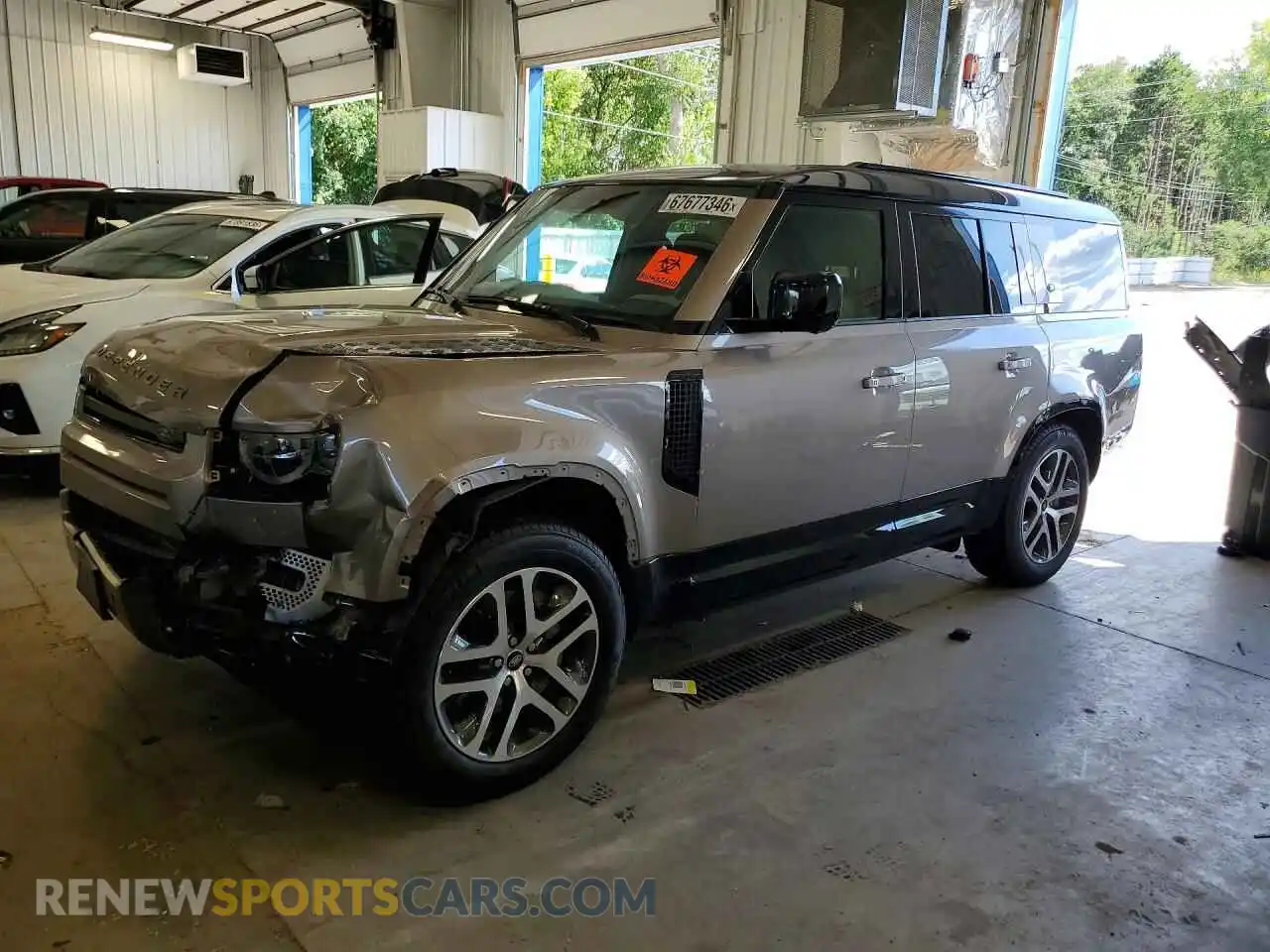 1 Photograph of a damaged car SALE2FEU9P2232022 LAND ROVER DEFENDER 2023