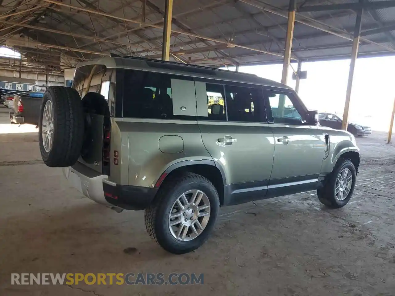 3 fotografías del automóvil dañado SALEJ7EX5P2241657 LAND ROVER DEFENDER 2023