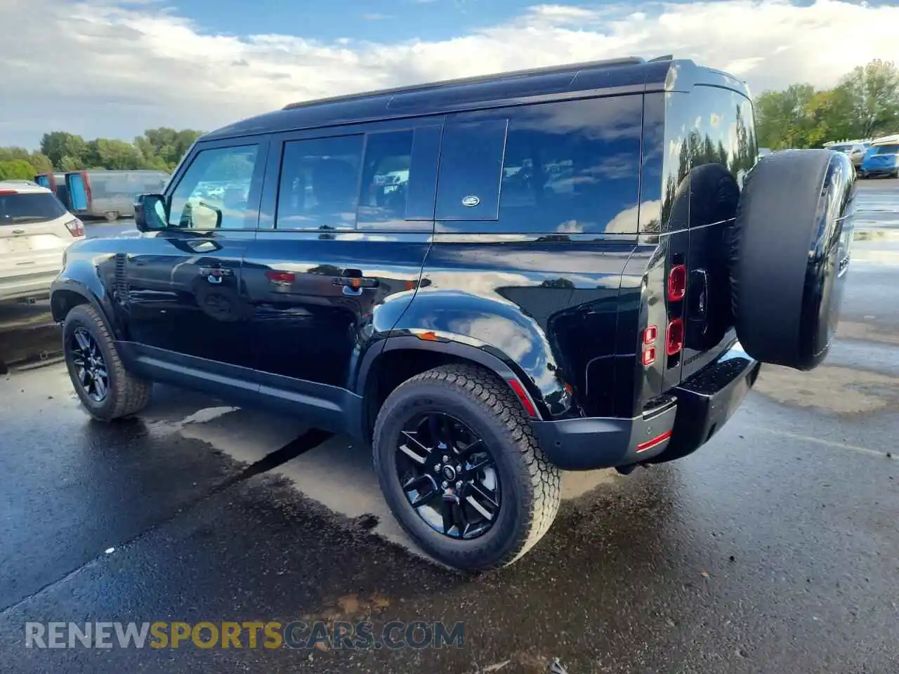 2 Photograph of a damaged car SALEJ7EX8P2237618 LAND ROVER DEFENDER 2023