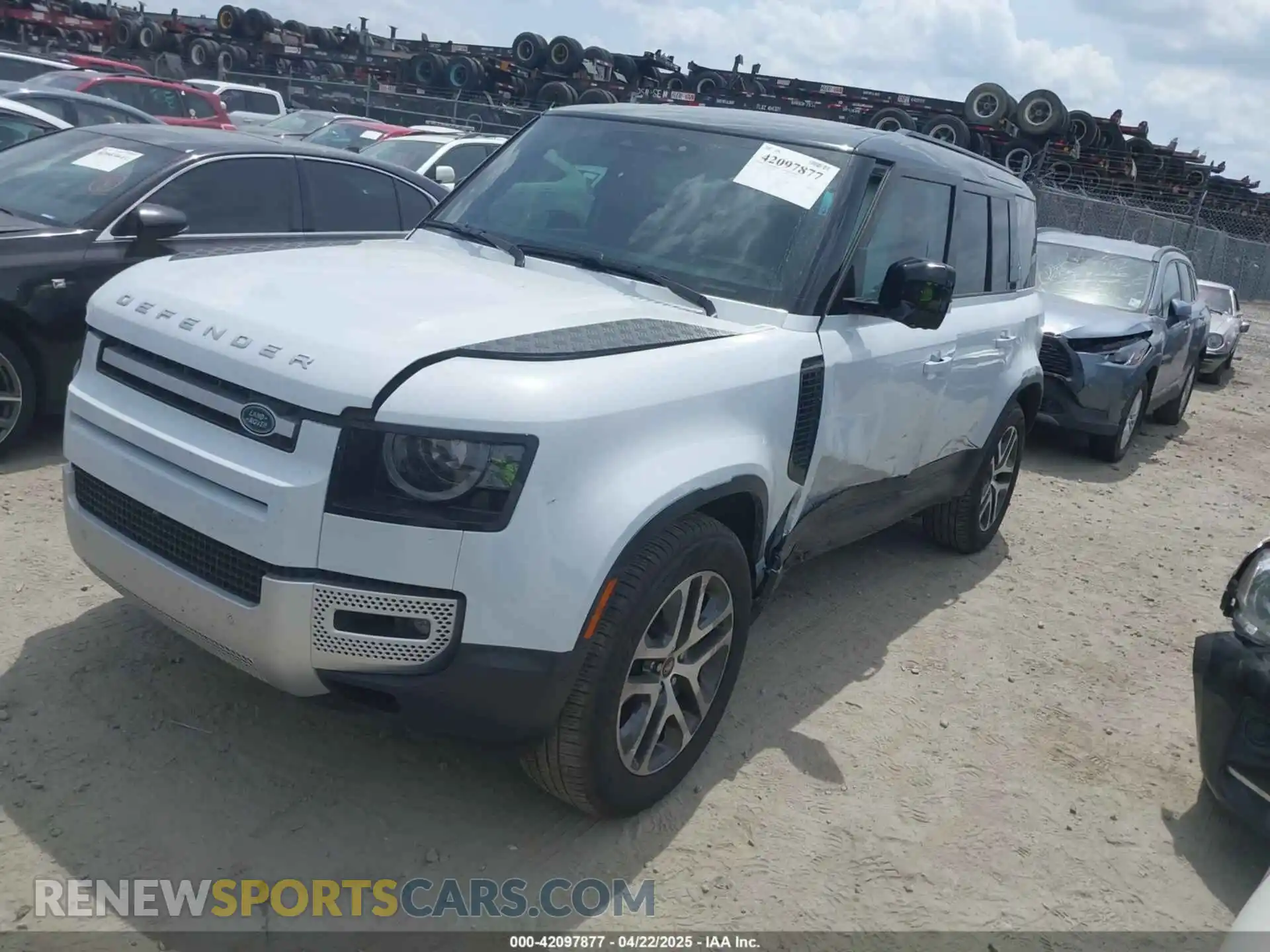 2 Photograph of a damaged car SALEPEEU2P2197884 LAND ROVER DEFENDER 2023