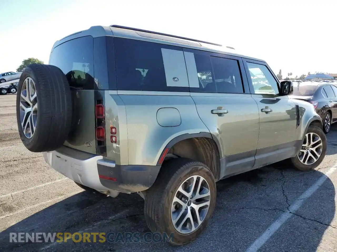 3 Фотография поврежденного автомобиля SALEPEEU9P2135771 LAND ROVER DEFENDER 2023