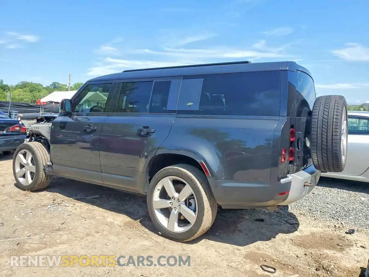 2 Photograph of a damaged car SALEVFEU5P2239332 LAND ROVER DEFENDER 2023