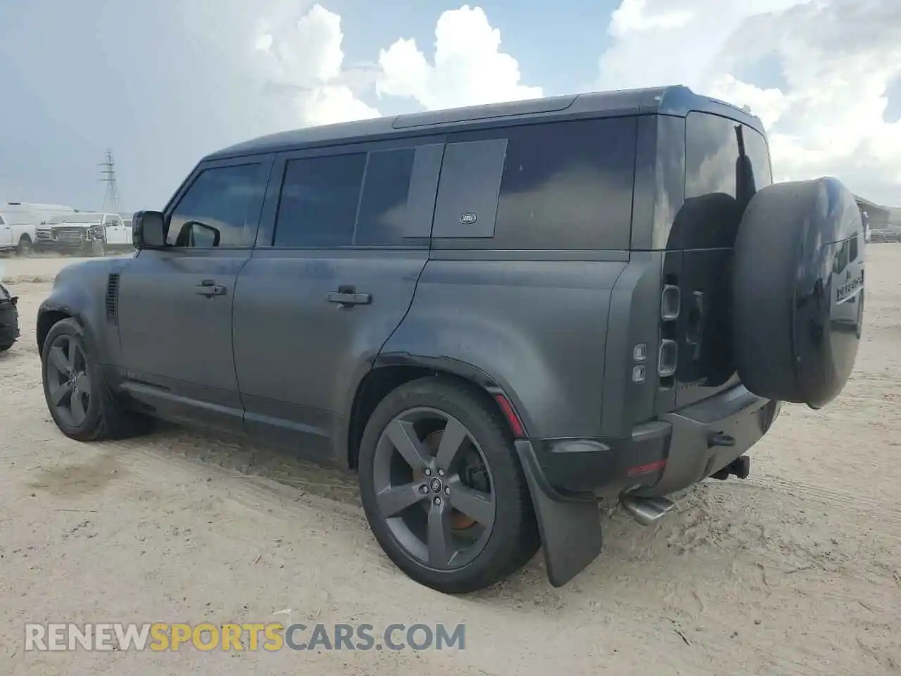 2 Photograph of a damaged car SALEWEEE9P2108825 LAND ROVER DEFENDER 2023