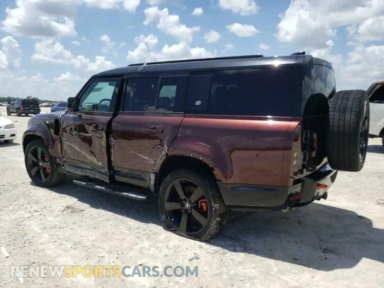 2 Photograph of a damaged car SALEXFEU9P2228215 LAND ROVER DEFENDER 2023