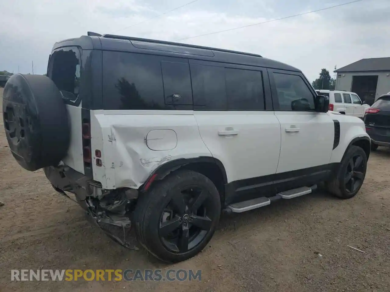 3 Photograph of a damaged car SALE2EEU1R2253590 LAND ROVER DEFENDER 2024