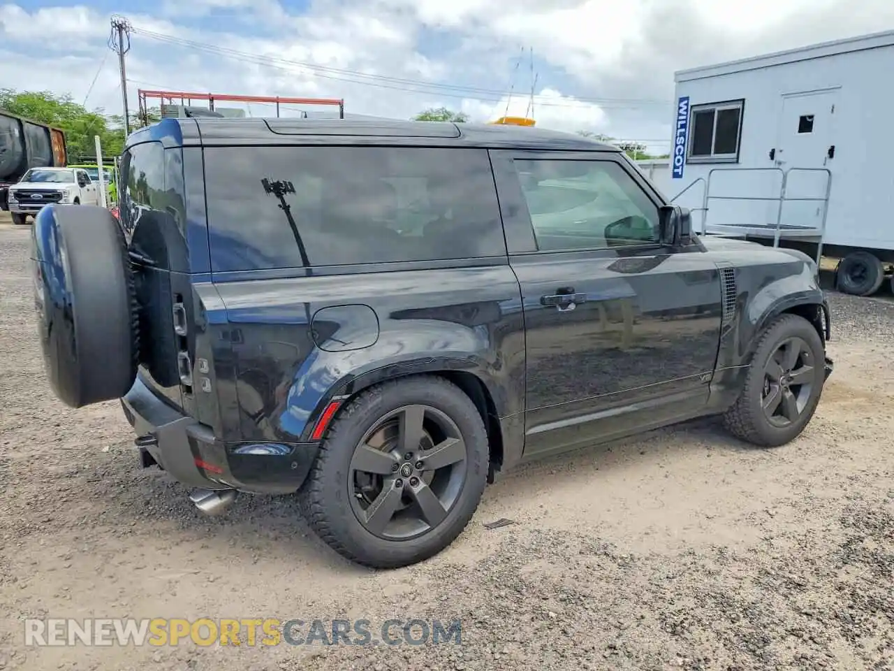 3 Фотография поврежденного автомобиля SALEB6EE3R2272155 LAND ROVER DEFENDER 2024