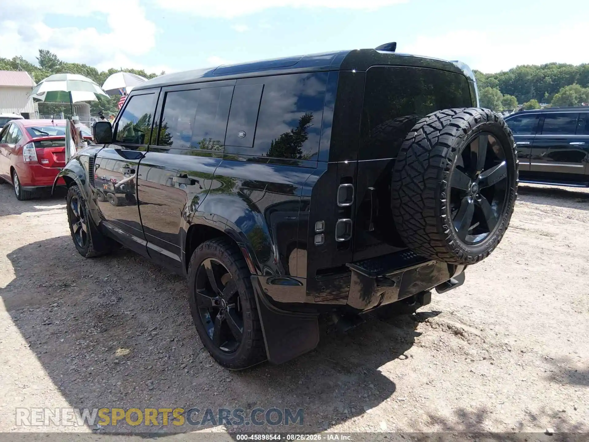3 Фотография поврежденного автомобиля SALEBEEE3R2245645 LAND ROVER DEFENDER 2024