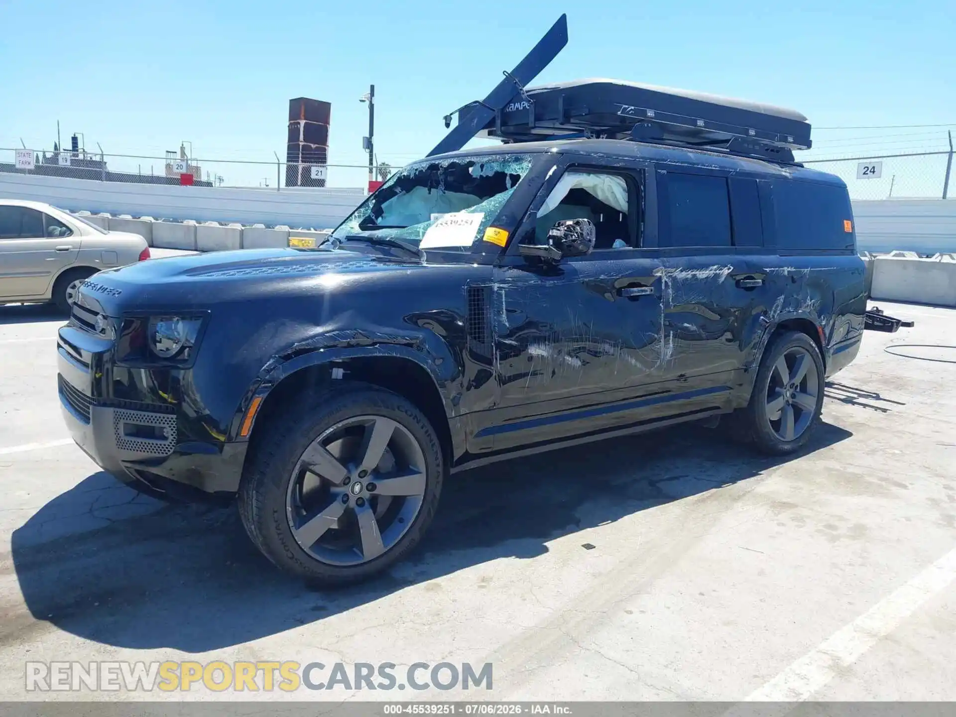 2 Photograph of a damaged car SALEWFEU1R2260985 LAND ROVER DEFENDER 2024