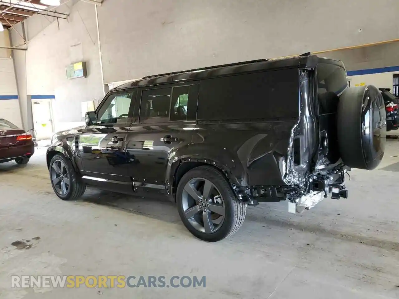 2 Photograph of a damaged car SALEWFEU3R2328283 LAND ROVER DEFENDER 2024