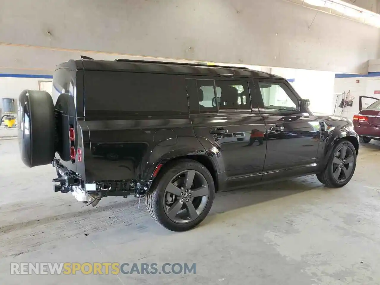3 Photograph of a damaged car SALEWFEU3R2328283 LAND ROVER DEFENDER 2024