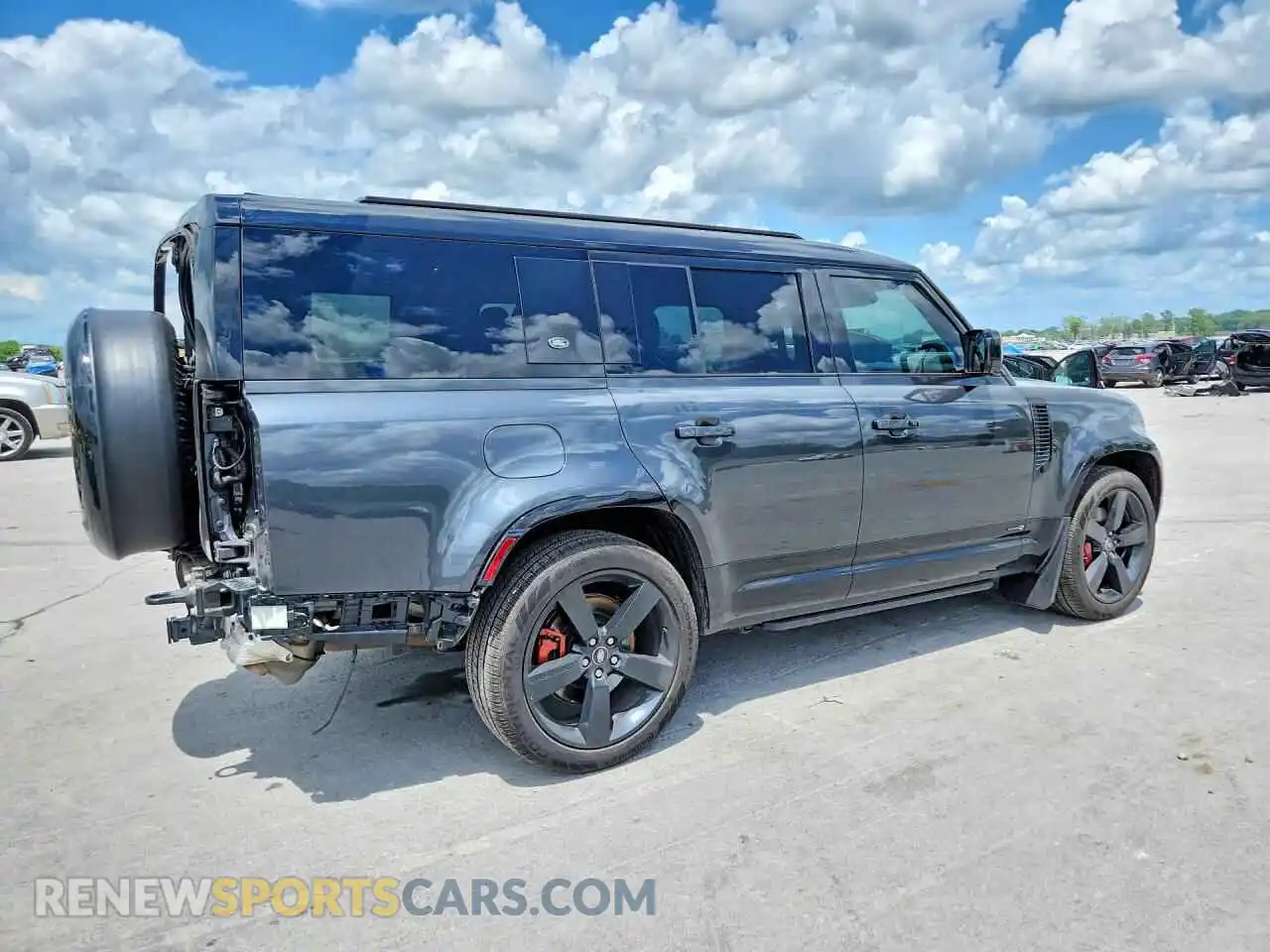 3 Photograph of a damaged car SALEXFEU6R2294885 LAND ROVER DEFENDER 2024