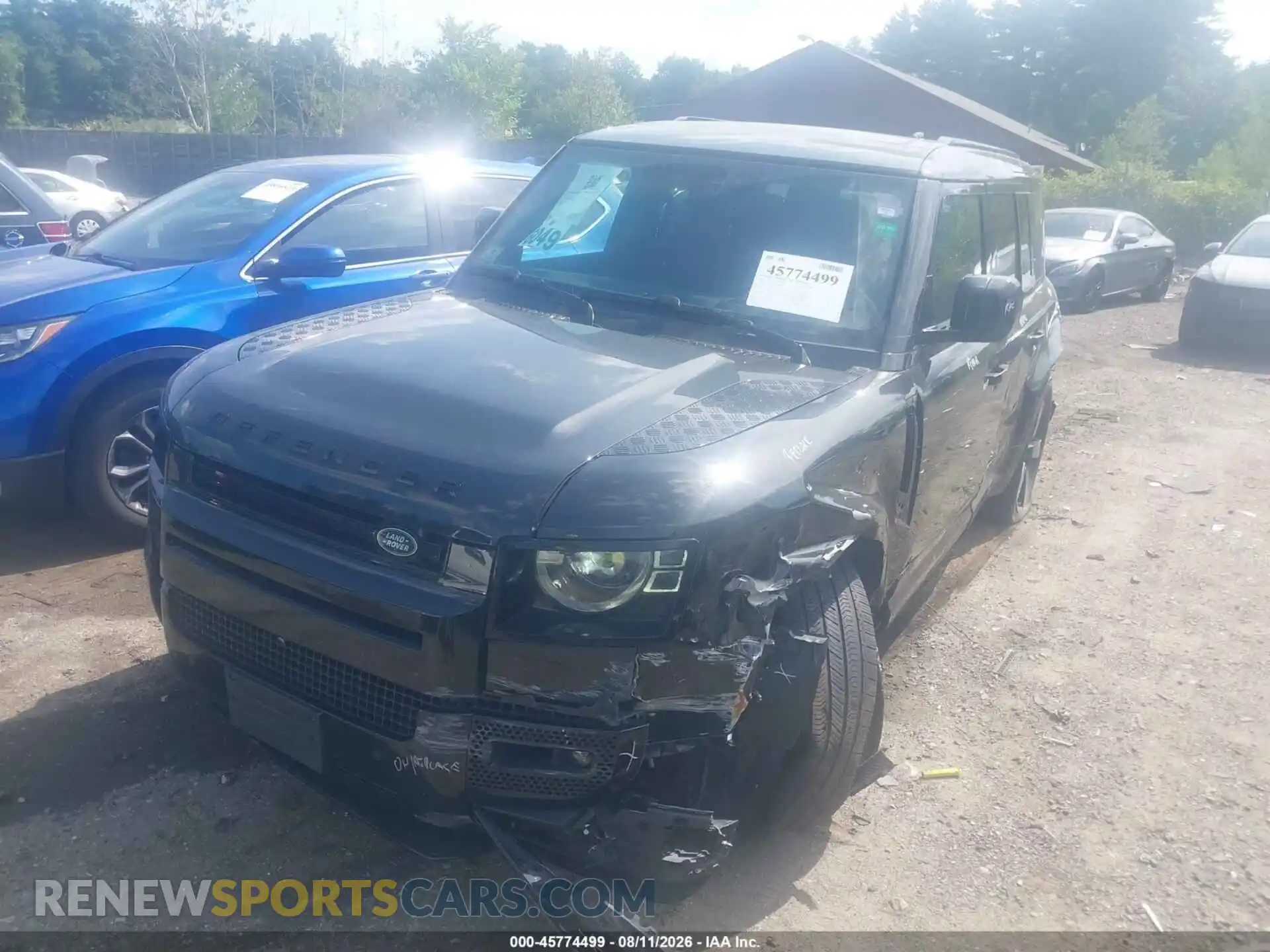 2 Фотография поврежденного автомобиля SALE2EEUXS2390940 LAND ROVER DEFENDER 2025