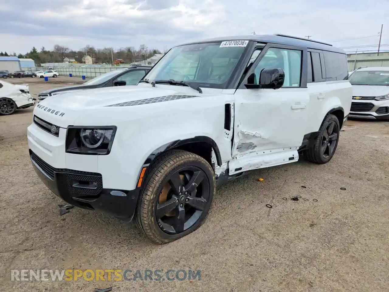 1 Photograph of a damaged car SALE2FEUXS2446929 LAND ROVER DEFENDER 2025