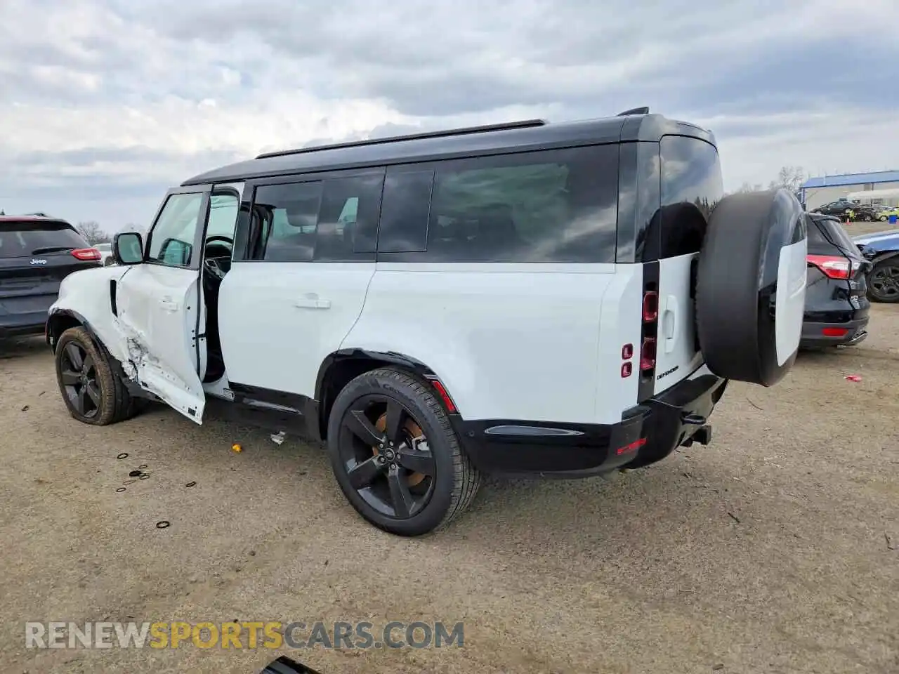 2 Photograph of a damaged car SALE2FEUXS2446929 LAND ROVER DEFENDER 2025