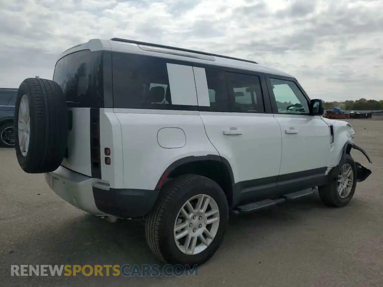 3 Photograph of a damaged car SALEJ7EX0S2362914 LAND ROVER DEFENDER 2025