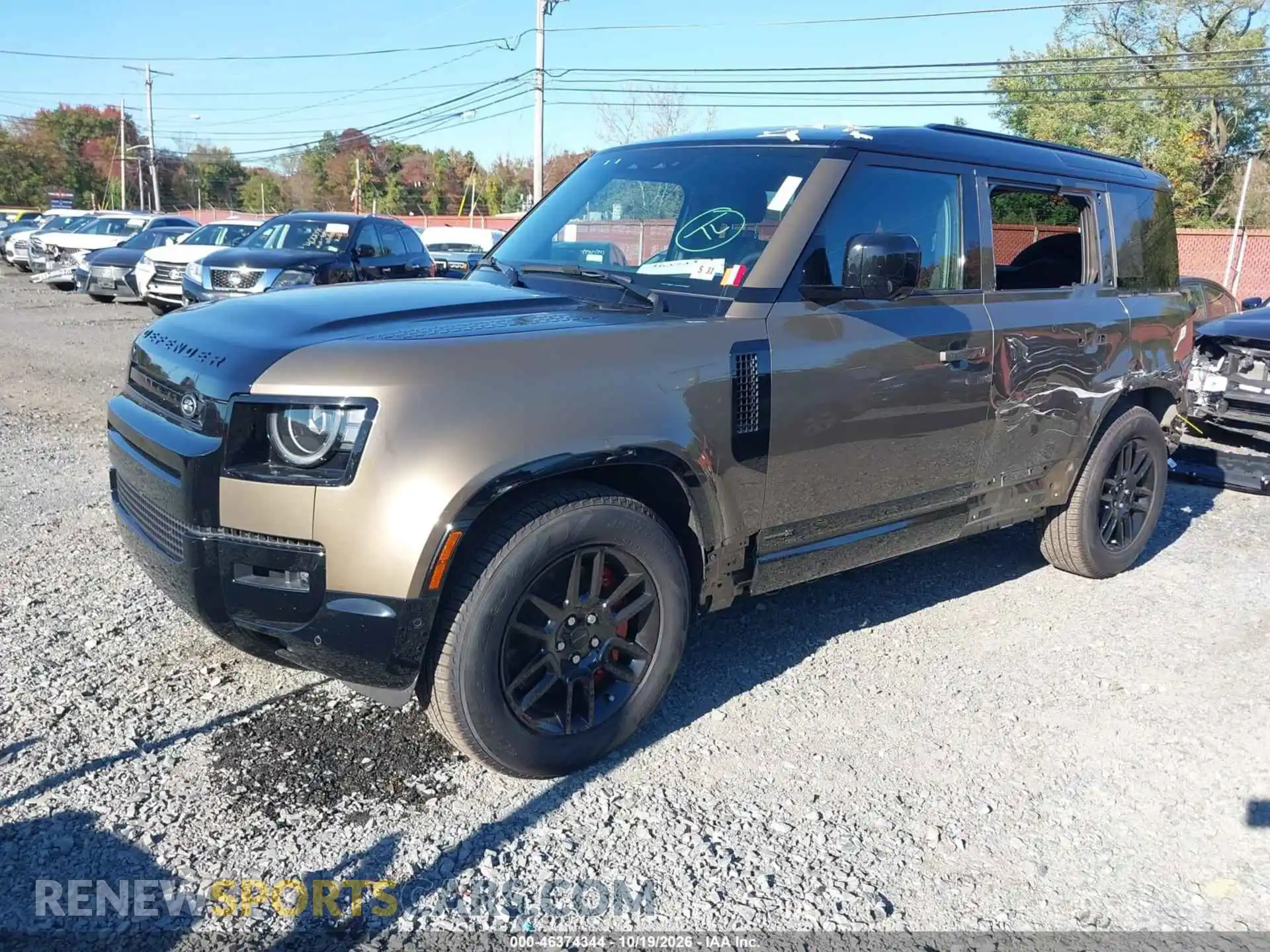 2 fotografías del automóvil dañado SALEX7EU4T2509872 LAND ROVER DEFENDER 2026