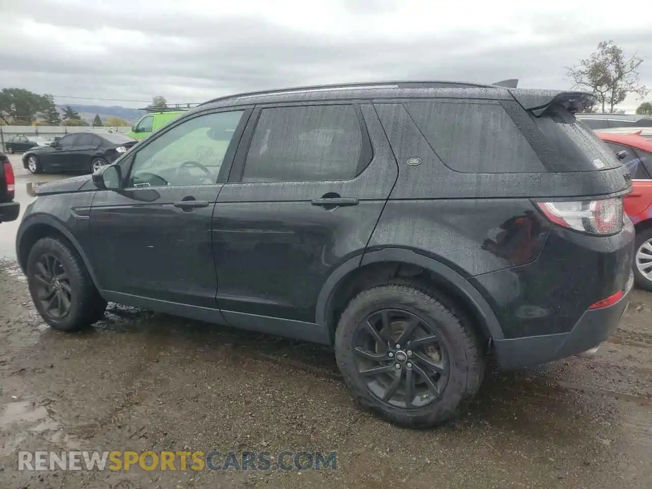 2 Фотография поврежденного автомобиля SALCP2FX1KH802093 LAND ROVER DISCOVERY 2019