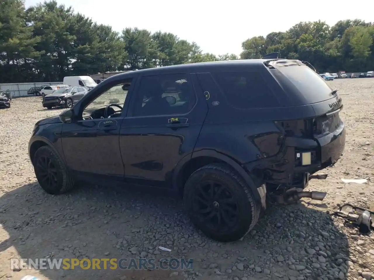 2 Photograph of a damaged car SALCP2FX1KH829407 LAND ROVER DISCOVERY 2019