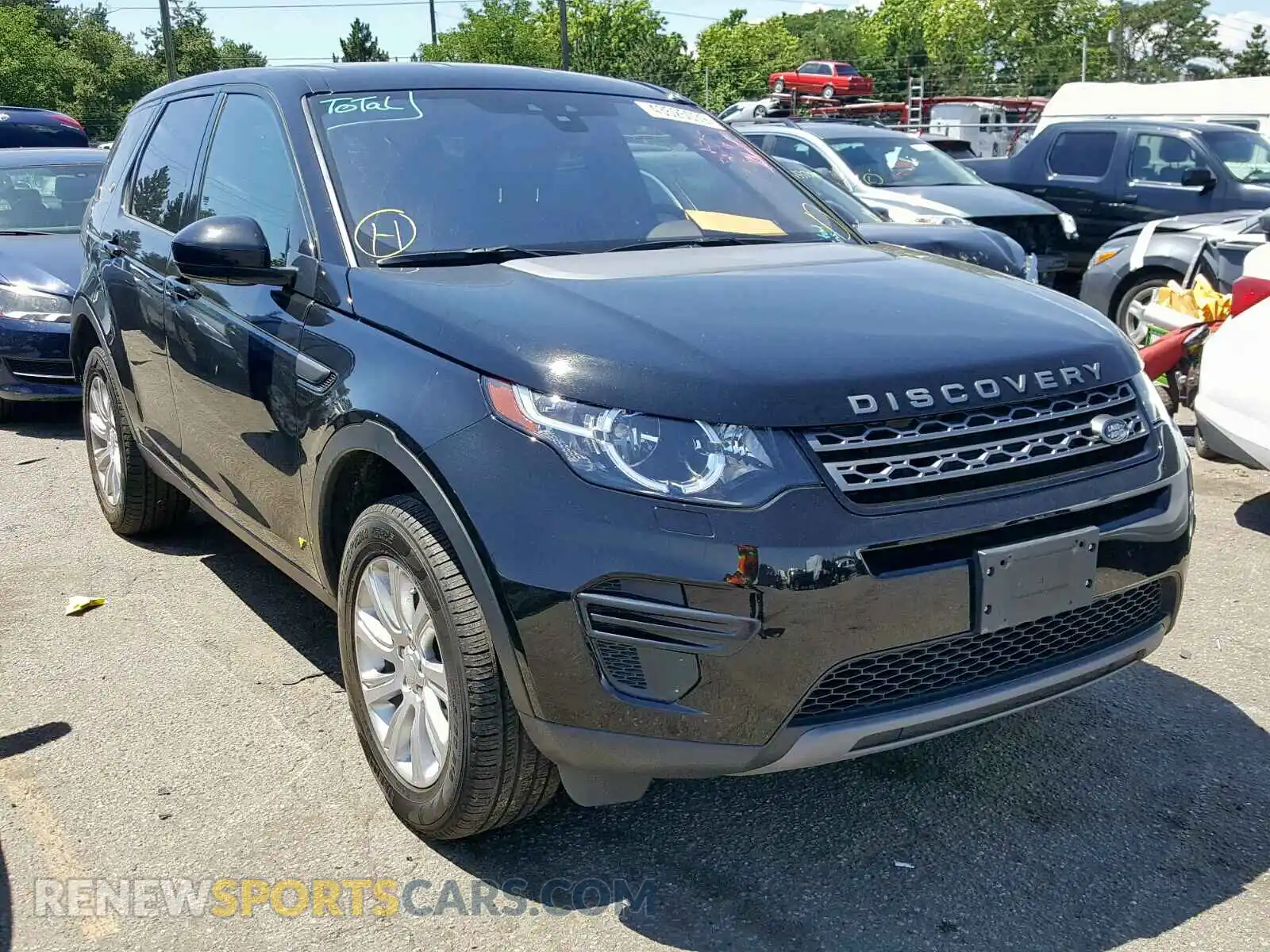 1 Photograph of a damaged car SALCP2FX2KH808260 LAND ROVER DISCOVERY 2019
