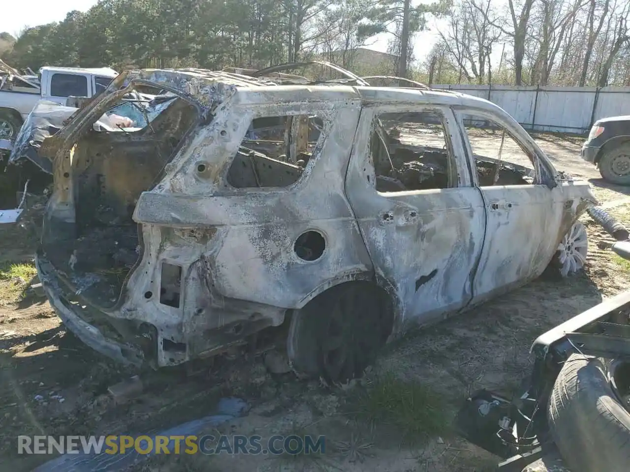 3 Photograph of a damaged car SALCP2FX4KH819471 LAND ROVER DISCOVERY 2019