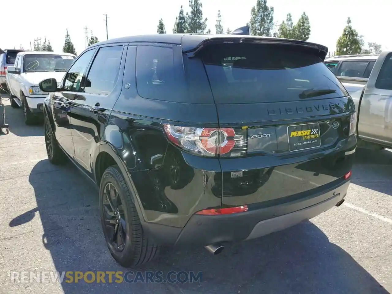 3 Photograph of a damaged car SALCP2FX9KH802343 LAND ROVER DISCOVERY 2019