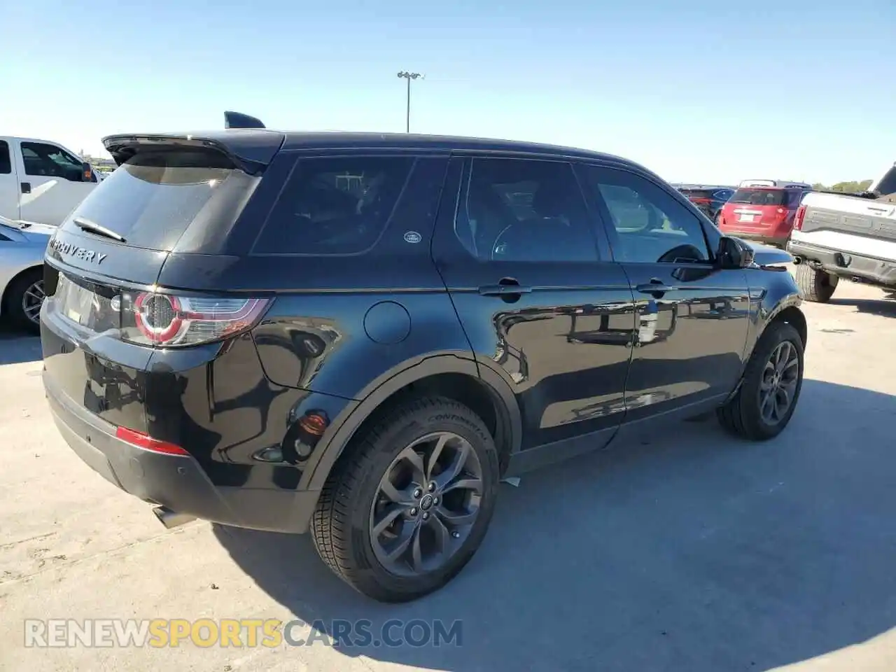 3 Photograph of a damaged car SALCR2FX0KH809630 LAND ROVER DISCOVERY 2019