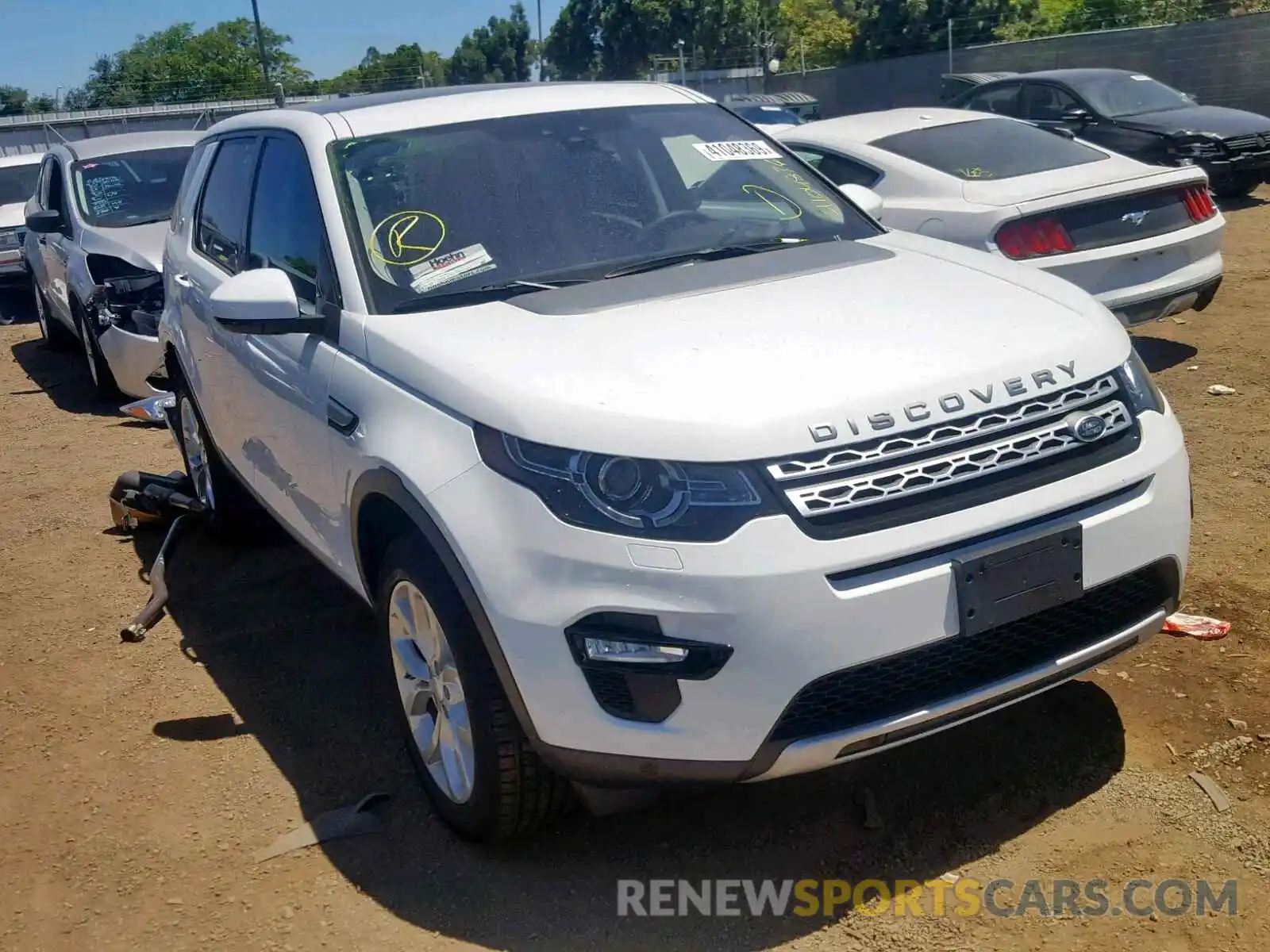1 Photograph of a damaged car SALCR2FX4KH783632 LAND ROVER DISCOVERY 2019