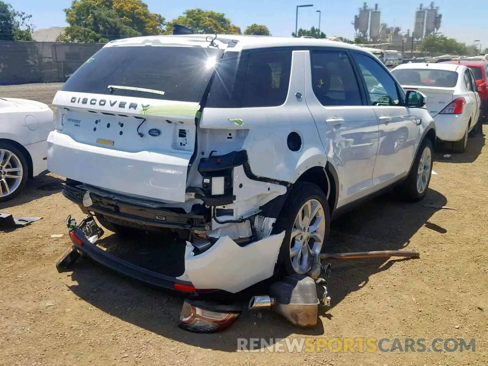 4 Photograph of a damaged car SALCR2FX4KH783632 LAND ROVER DISCOVERY 2019
