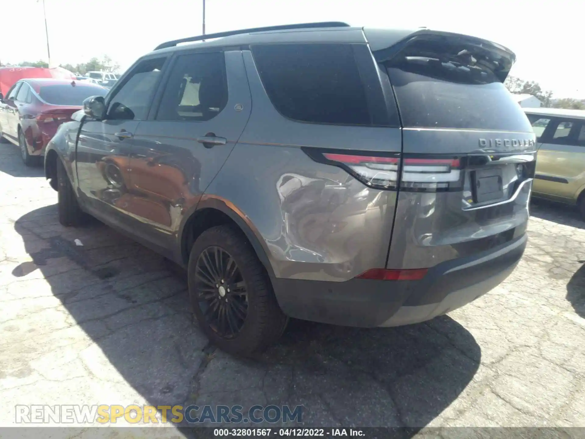 3 fotografías del automóvil dañado SALRG2RV0KA087658 LAND ROVER DISCOVERY 2019
