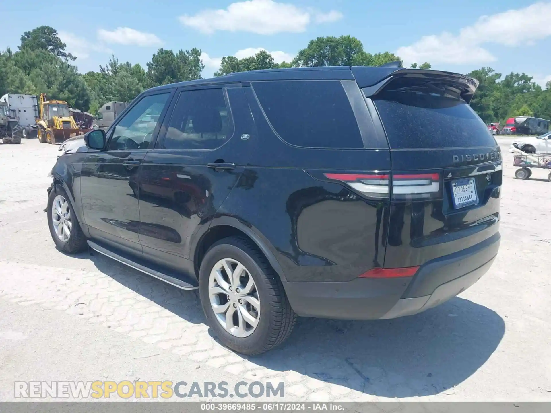 3 Photograph of a damaged car SALRG2RV0KA095968 LAND ROVER DISCOVERY 2019