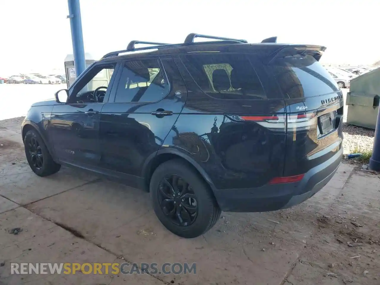 2 Фотография поврежденного автомобиля SALRG2RV1K2400646 LAND ROVER DISCOVERY 2019