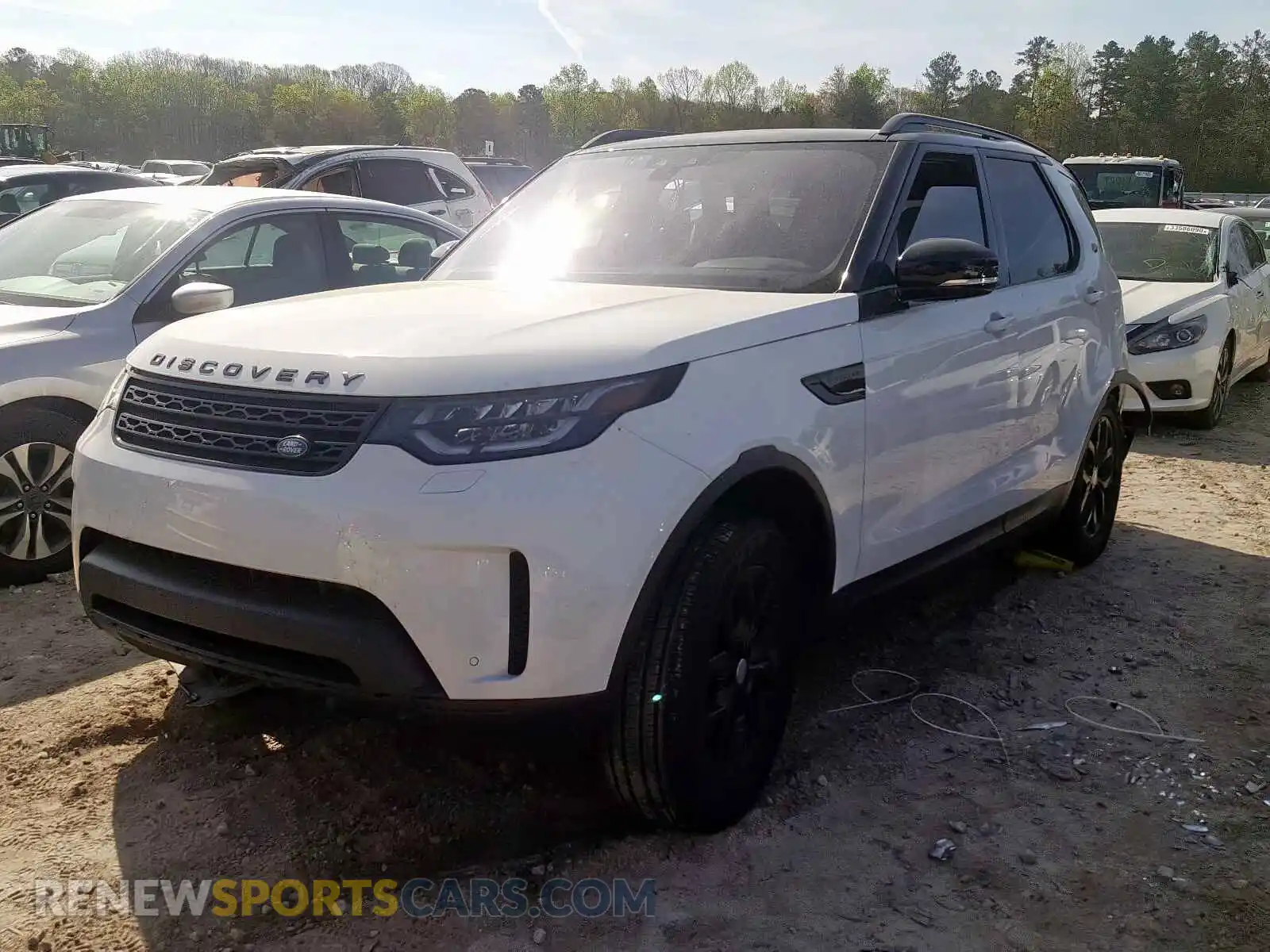 2 Photograph of a damaged car SALRG2RV3K2411177 LAND ROVER DISCOVERY 2019
