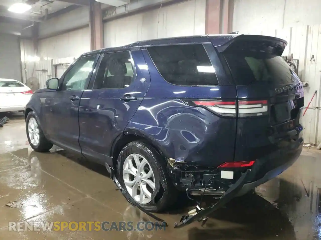 2 Photograph of a damaged car SALRG2RV3KA080977 LAND ROVER DISCOVERY 2019