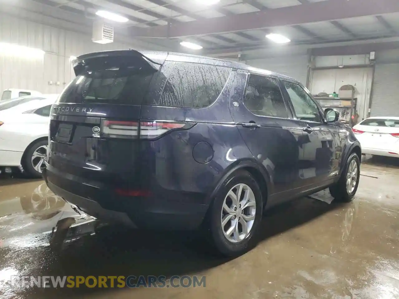 3 Photograph of a damaged car SALRG2RV3KA080977 LAND ROVER DISCOVERY 2019