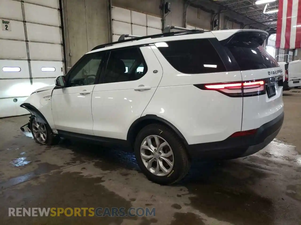 2 Фотография поврежденного автомобиля SALRG2RV4KA094368 LAND ROVER DISCOVERY 2019