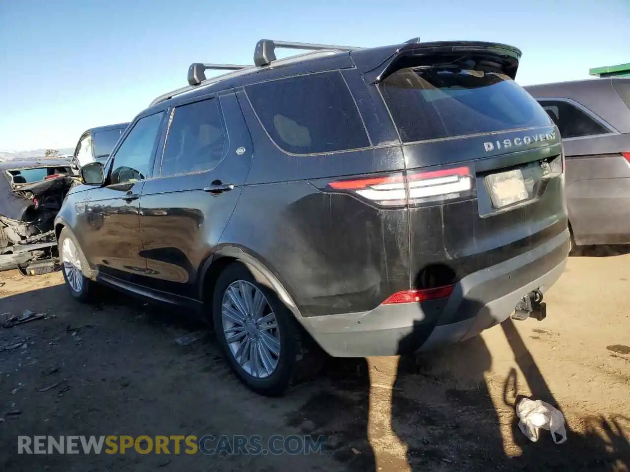 2 Photograph of a damaged car SALRG2RV5KA086327 LAND ROVER DISCOVERY 2019