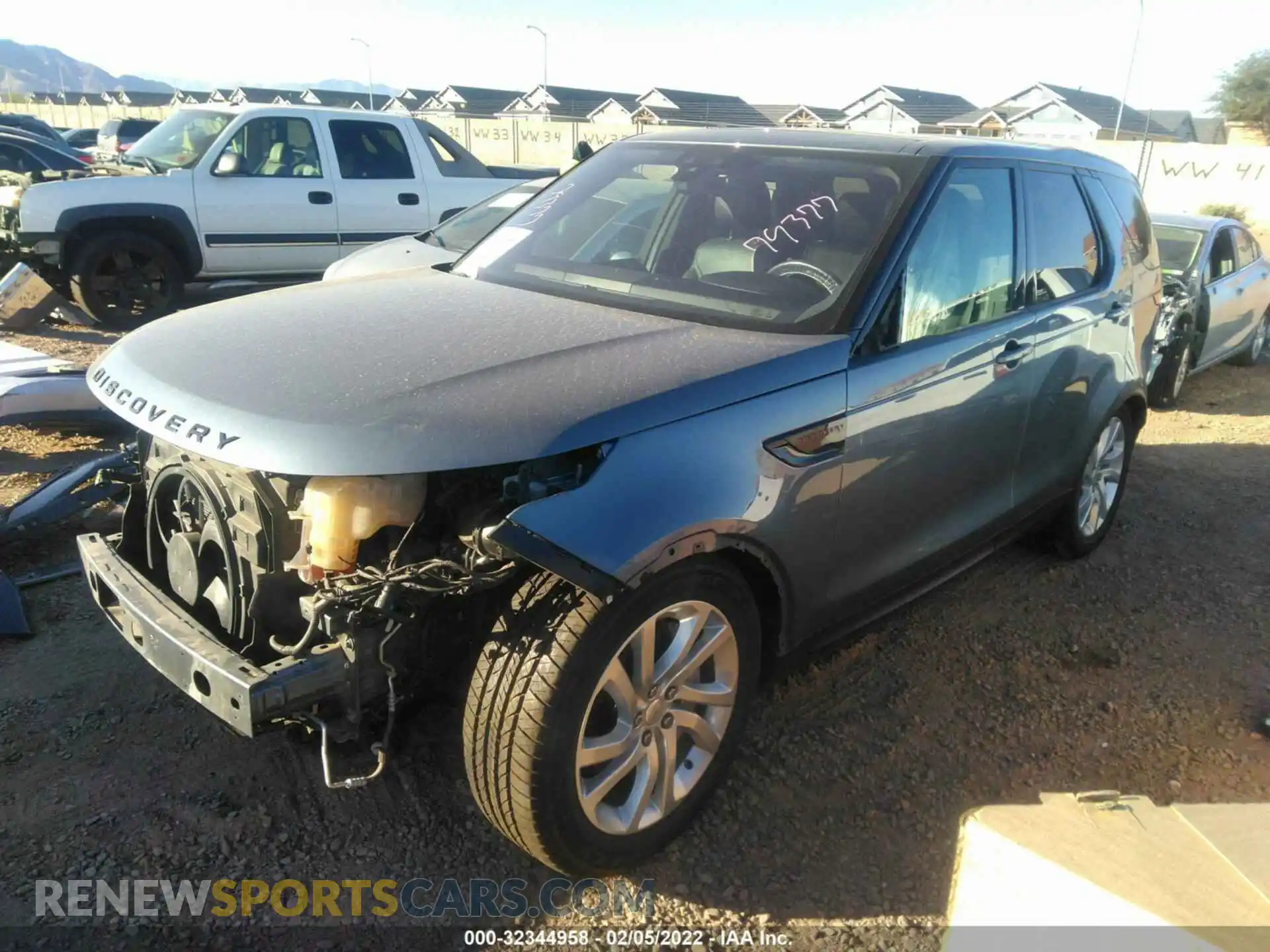2 Photograph of a damaged car SALRG2RV6K2403977 LAND ROVER DISCOVERY 2019
