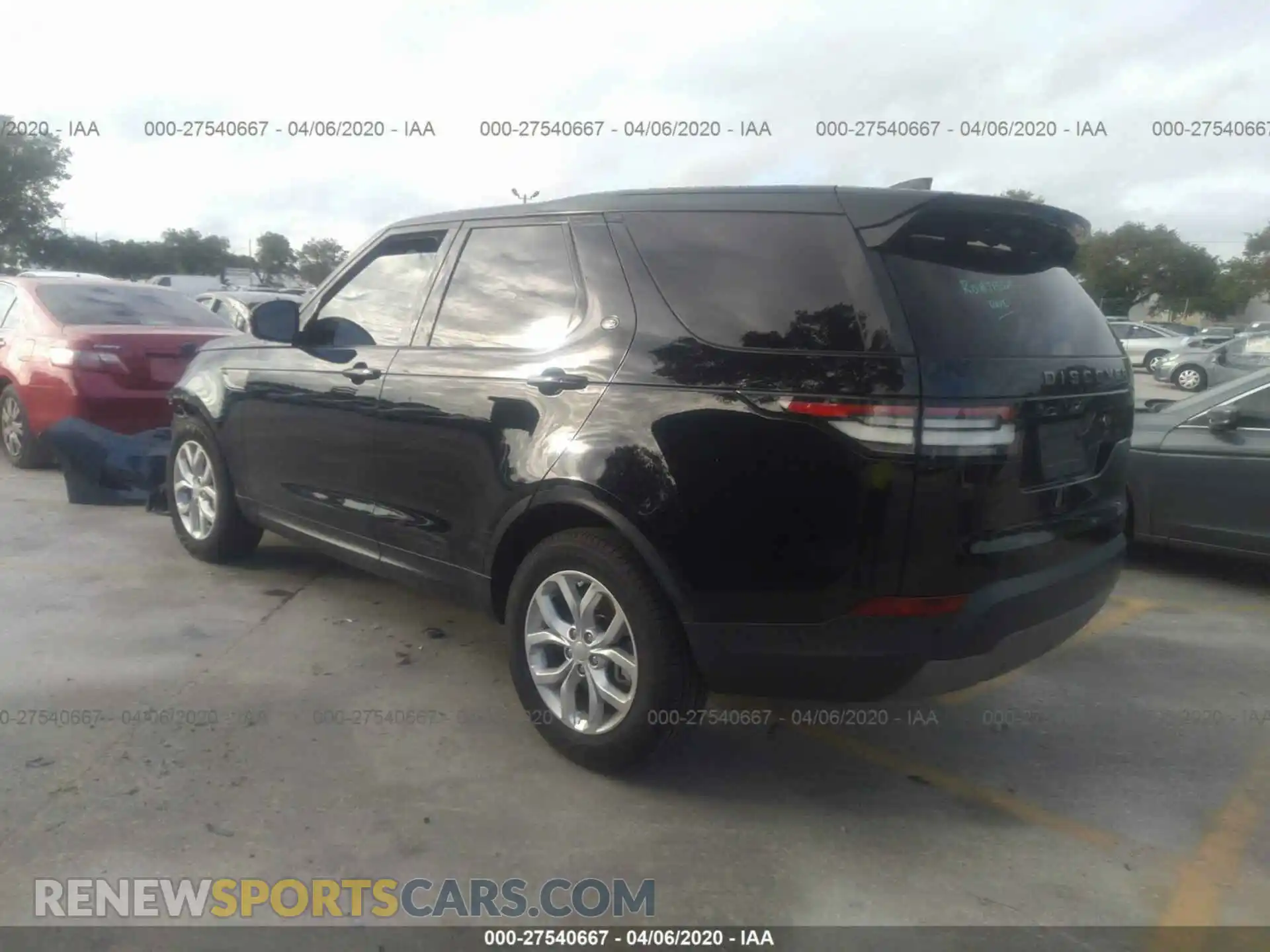 3 Фотография поврежденного автомобиля SALRG2RV6KA093819 LAND ROVER DISCOVERY 2019