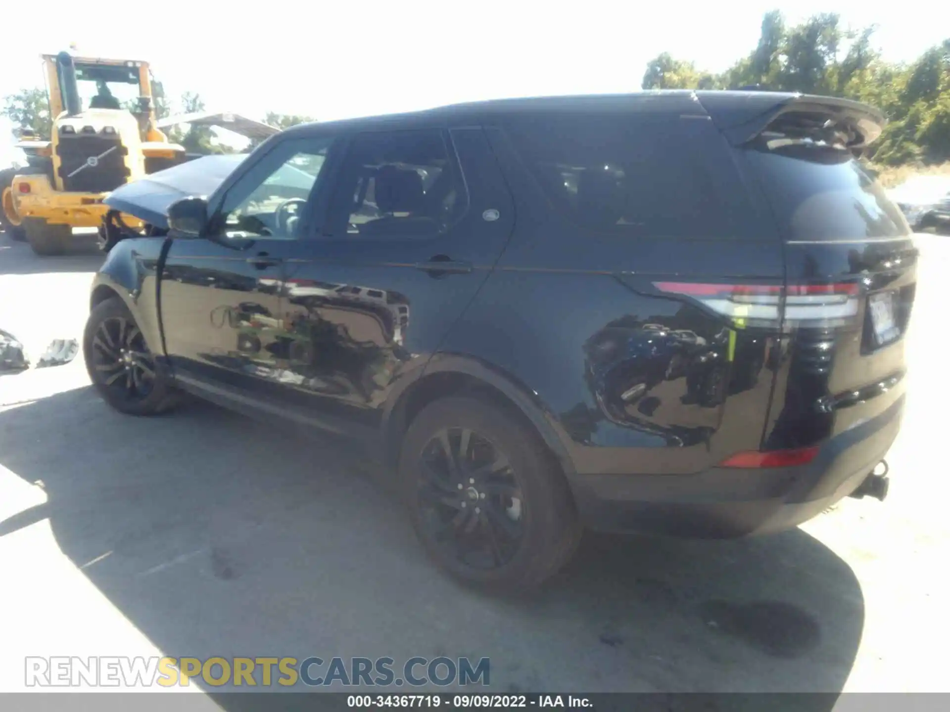 3 Photograph of a damaged car SALRG2RV7KA094574 LAND ROVER DISCOVERY 2019