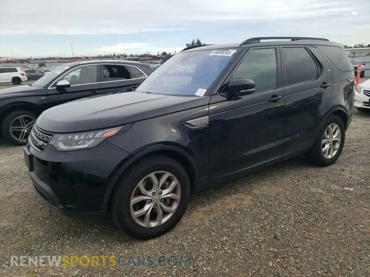 1 Photograph of a damaged car SALRG2RV8KA087729 LAND ROVER DISCOVERY 2019