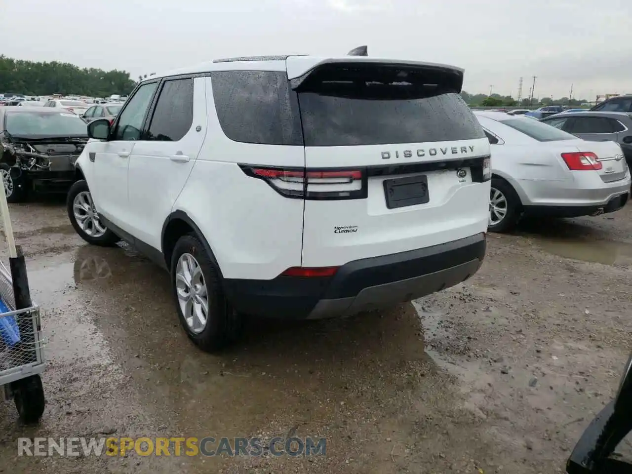 3 Photograph of a damaged car SALRG2RVXKA094245 LAND ROVER DISCOVERY 2019
